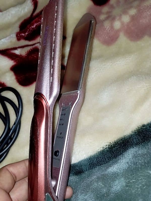 Kemei Hair straightener 0