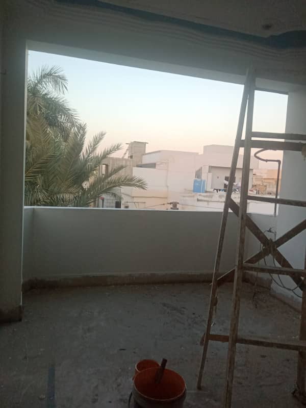 400 yard portion 3bed dd 1st floor city villas near memon hospital & university road 10