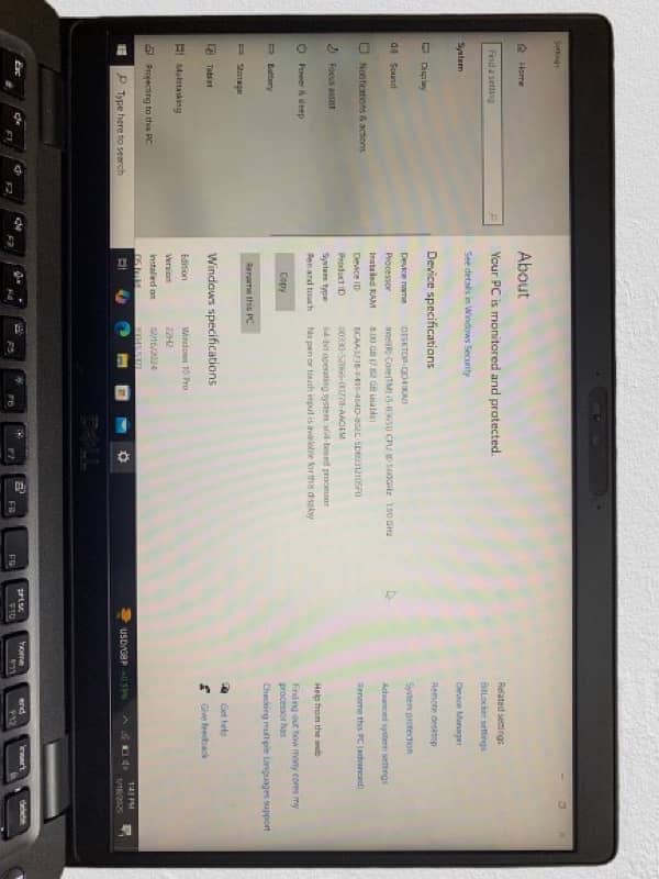 Dell latitude 5400 8/256 SSD never repaired great battery timing 10/10 1