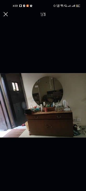 dressing table with perfect mirror for sale 2