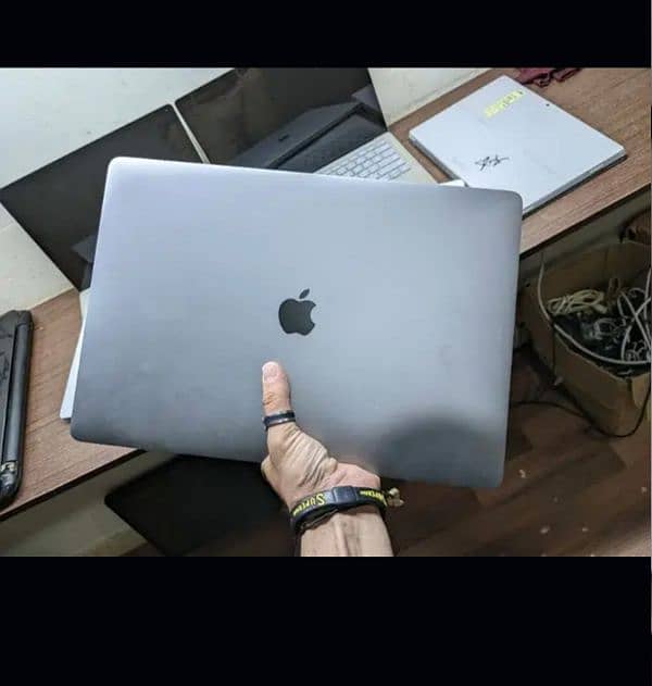 Macbook pro 2016 6