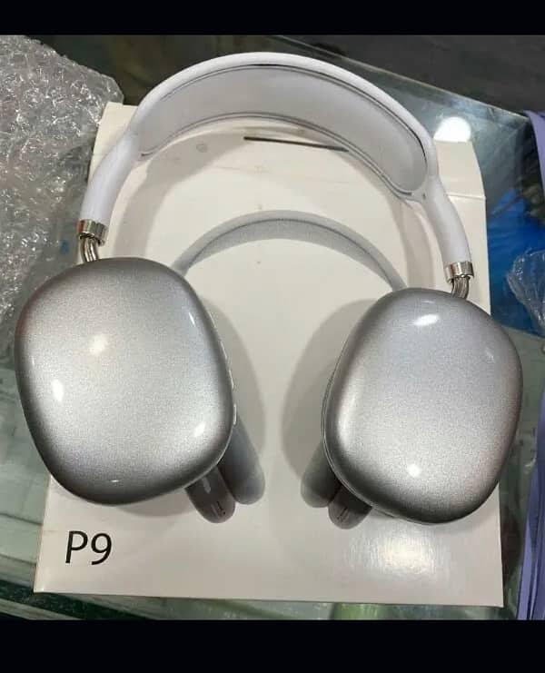 P9 headphone 2