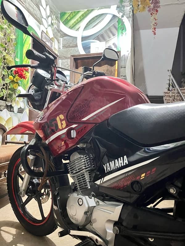 Yamaha YBR 125G 3