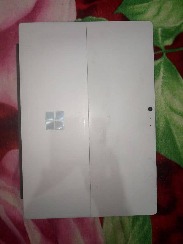 i5 6th gen 8/256 MICROSOFT SURFACE Pro 4 2