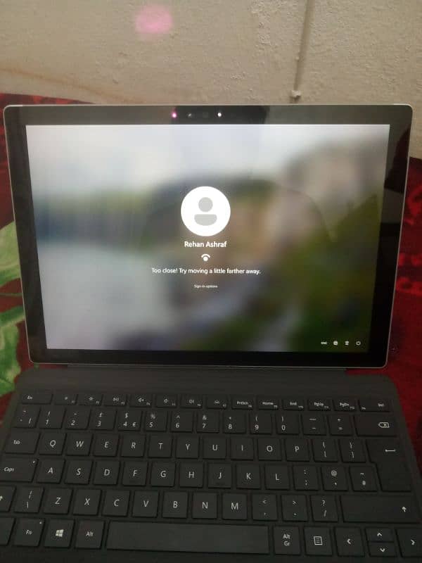 i5 6th gen 8/256 MICROSOFT SURFACE Pro 4 11