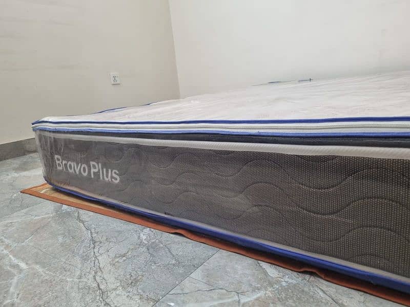 Mattress (urgent Sale) 6