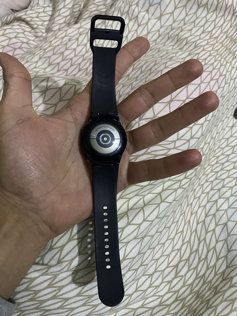 Galaxy Watch4 Bluetooth (44mm) 1