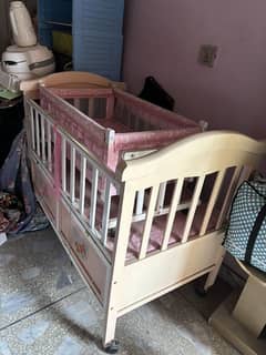 baby cot with all set nd mattress