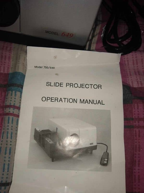 slide projector and overhead projector available (0370-2090709) 11