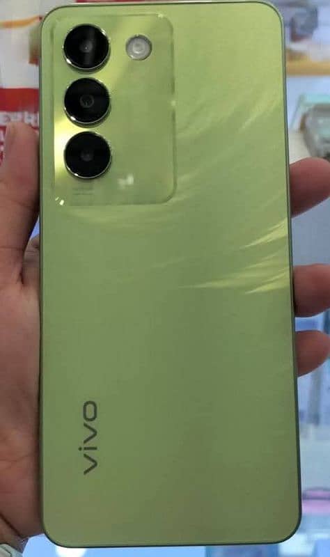 Vivo Y100 1