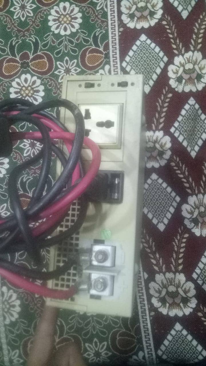 NS UPS 12 volt 1000 wat bilkul okay hai 0