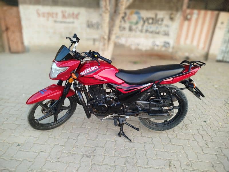 Suzuki GR 150 2021 (RED MINT) 3