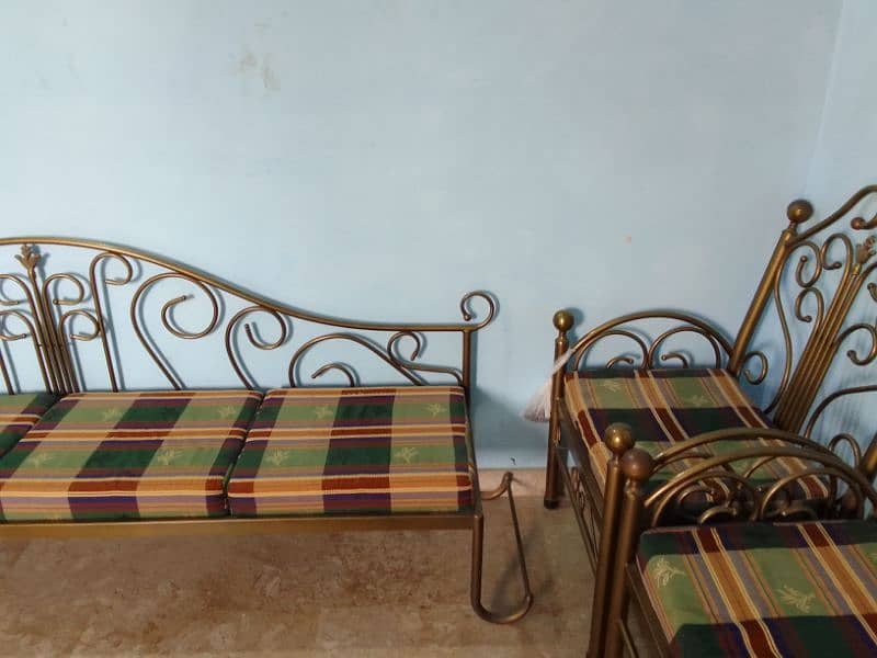 IRON SOFA SET EXCELLENT CONDITION 6