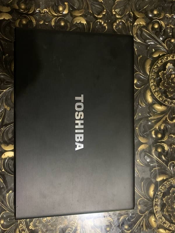 Toshiba laptop Tecra r950 2