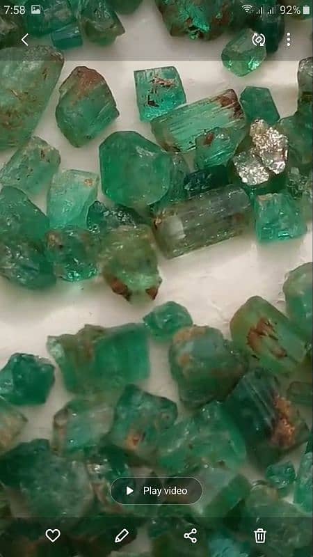 gemstone Emerald natural beautiful colour carat600 0