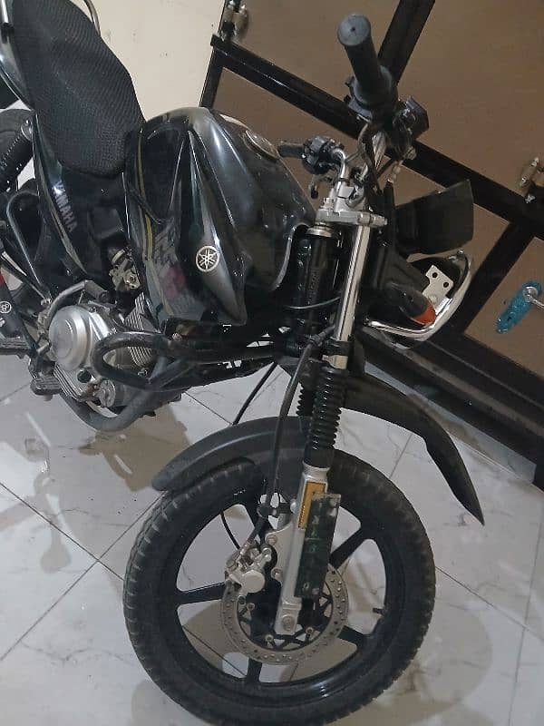 yamaha ybr125g good condition 3