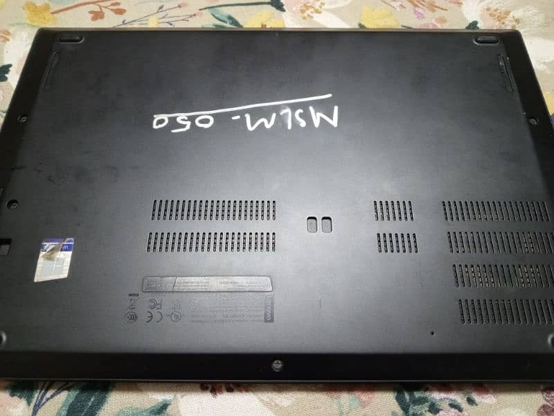 Lenovo Thinkpad core i5, 16 gb ram, 256 ssd with Graphic card 4