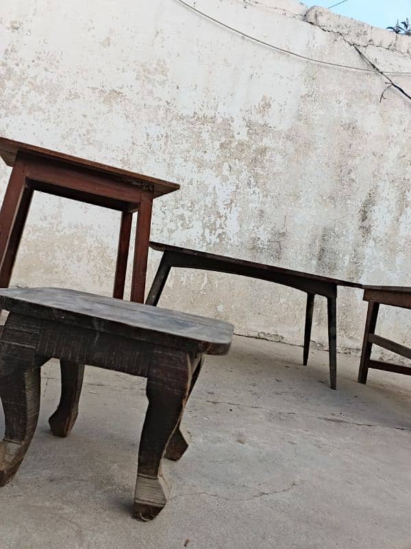 high quality tables for sale. . . contact on WhatsApp for more details 3