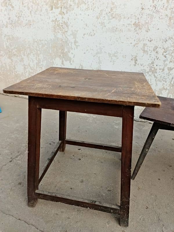 high quality tables for sale. . . contact on WhatsApp for more details 7