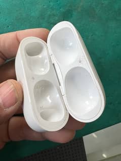 Airpods 2nd Generation Charging Case only (original)