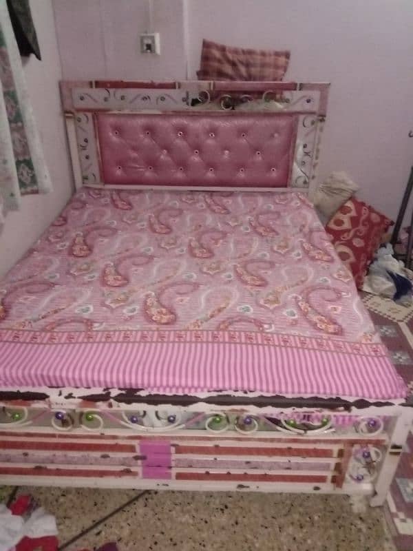 BED WITH MATTRESS 0