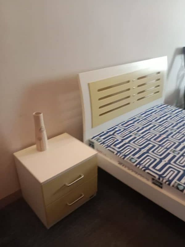 4 momths used only single bed, side table and mattress good as new . 1