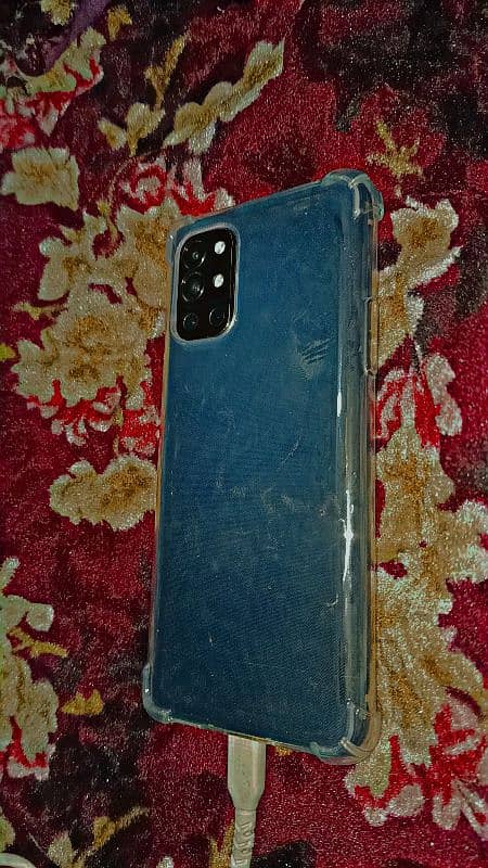 OnePlus 9r (12gb#256gb) condition 10 by 9 pics me dekhlo 100geniune ha 4