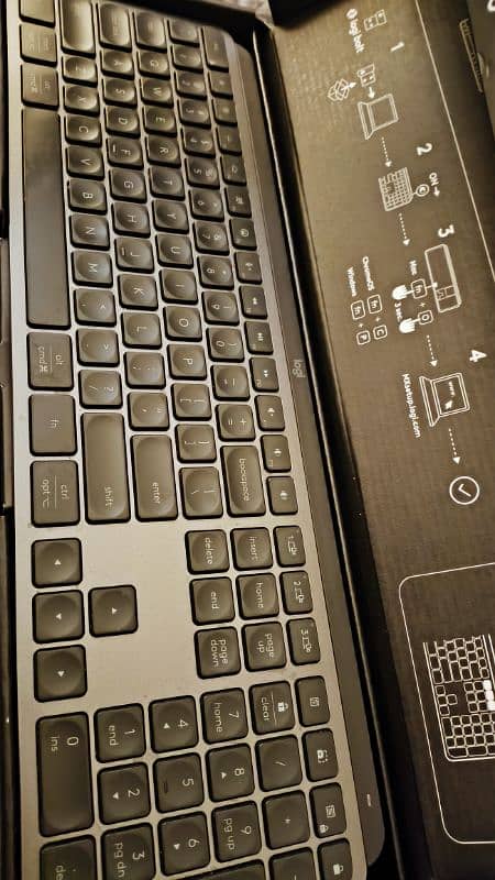 Logitech MX Keys S Advanced Keyboard - Barely Used 1