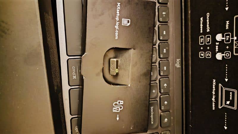 Logitech MX Keys S Advanced Keyboard - Barely Used 2