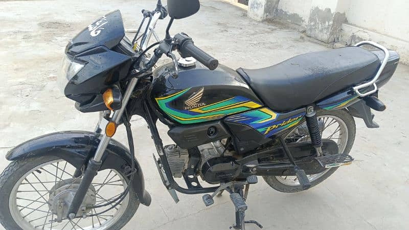 Honda pridor for sale in good condition 3