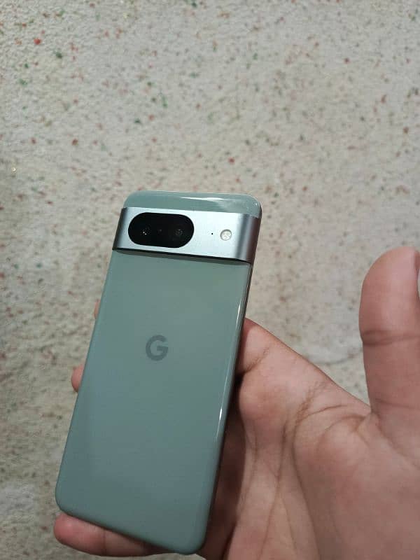 Google Pixel 8 1