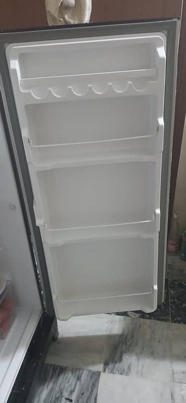 Dawlance Refrigerator 9106 R Brand new 10/10 3