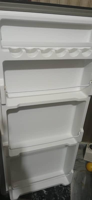 Dawlance Refrigerator 9106 R Brand new 10/10 6