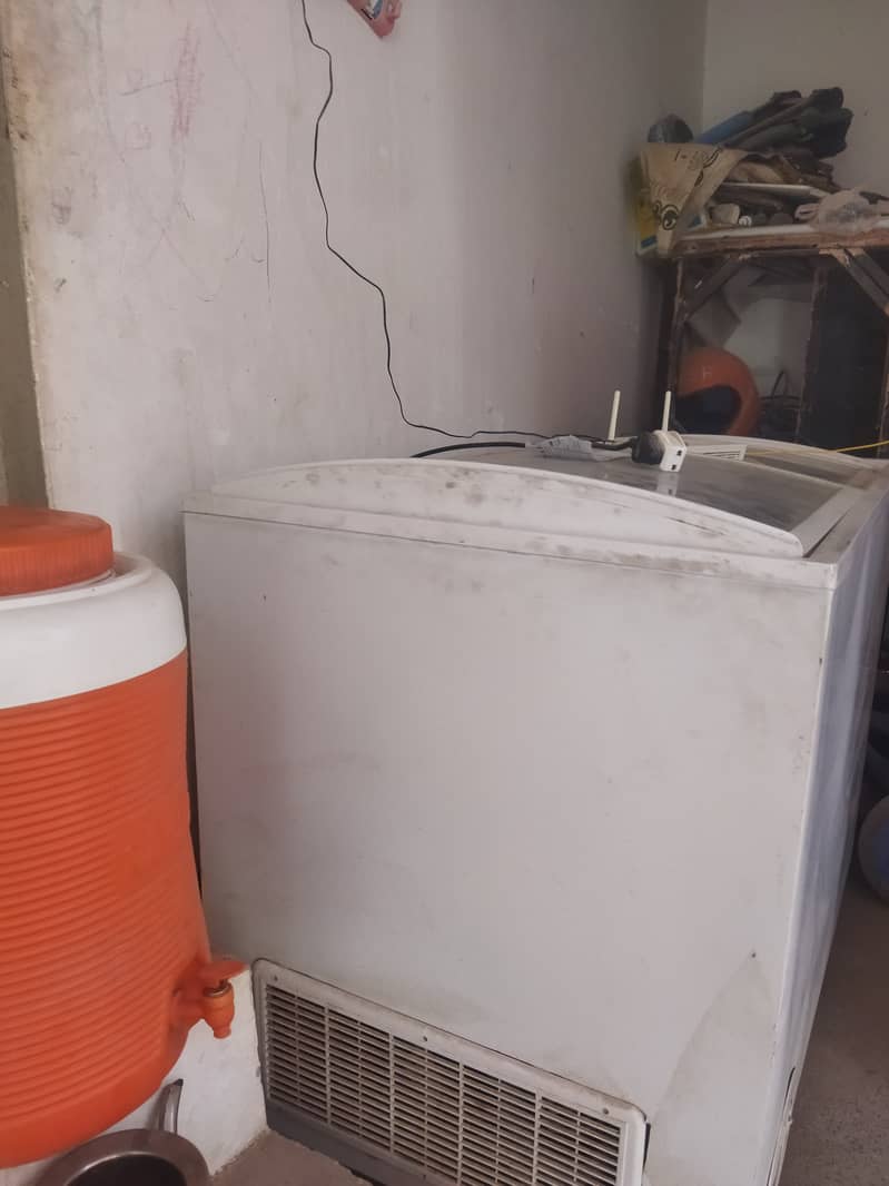 A Waves Dc Deep Freezer 1