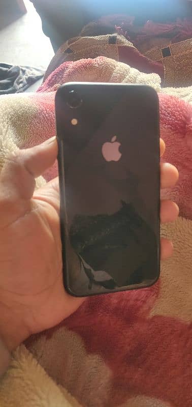 I phone XR 64 gb 1