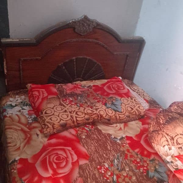 single bed without matress 0