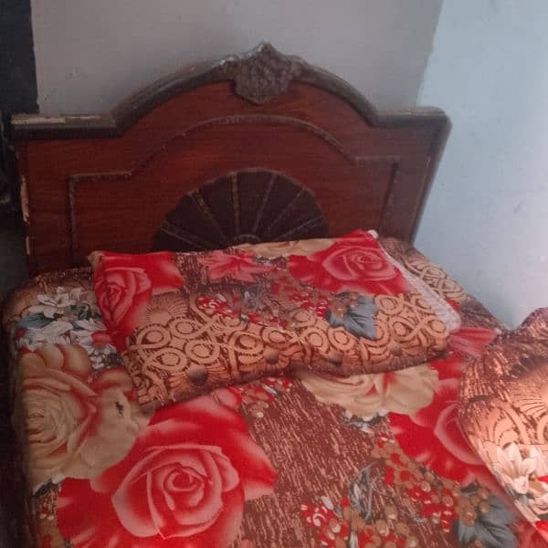 single bed without matress 1