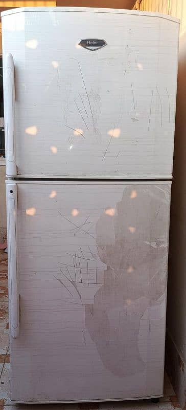 Sell Refrigerator running and good condition 4