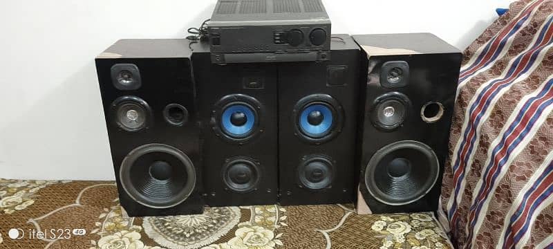 amplifier For sale only amplifier not speaker 6