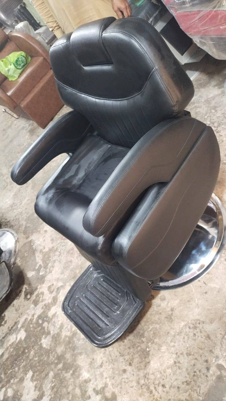 salon chair , saloon chair , hydraulic chair , facial bed ,nailstatio 18