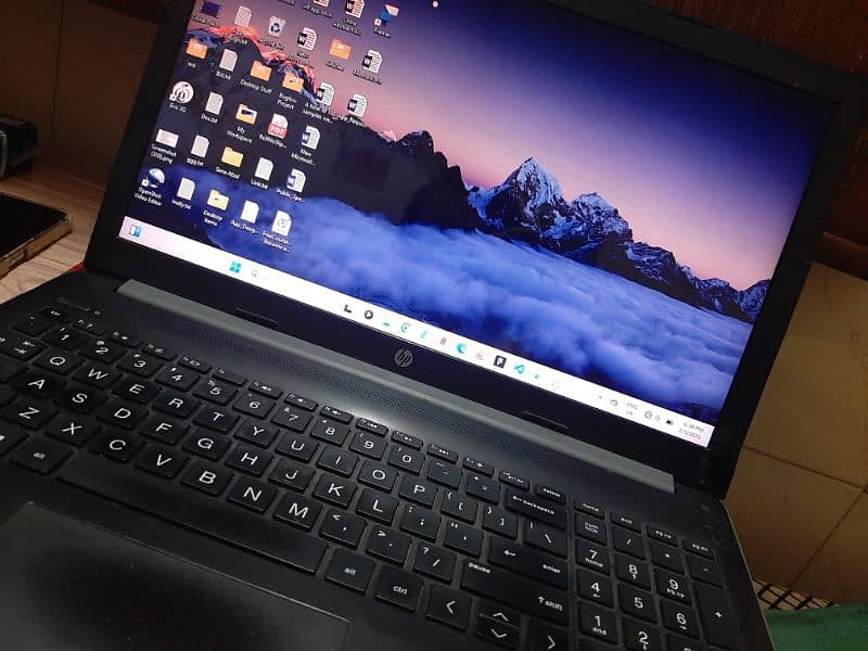 HP Laptop 15-da0xxx Core i7 8th Generation 6