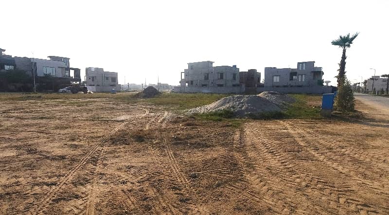 Reasonably-Priced 5 Marla Residential Plot In Paragon City - Orchard Block, Lahore Is Available As Of Now 8