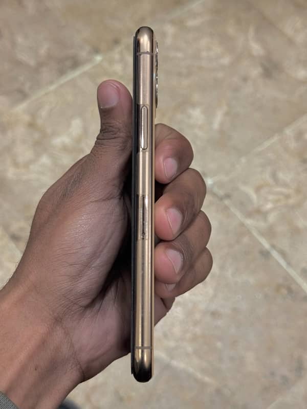 iPhone 11 Pro PTA 256 Gb 2