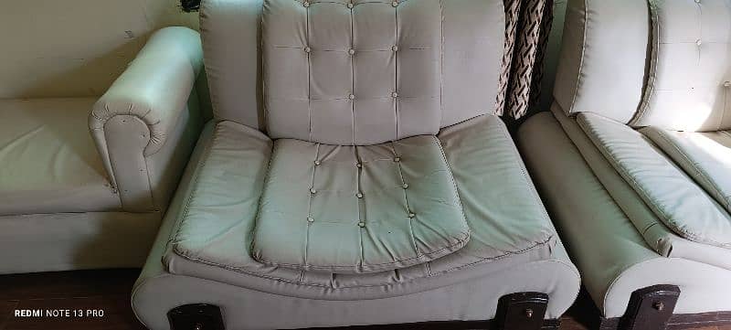 urgent Sofa for sale 8