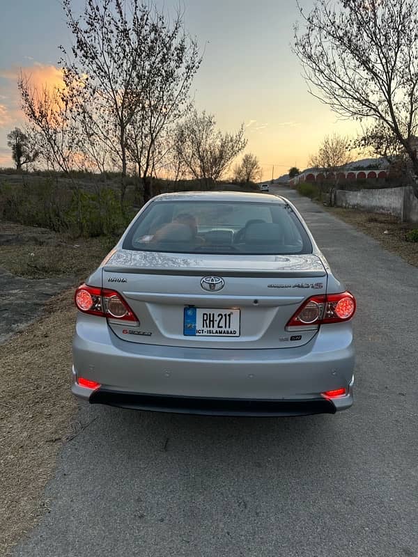 Toyota Corolla Altis 2011 9