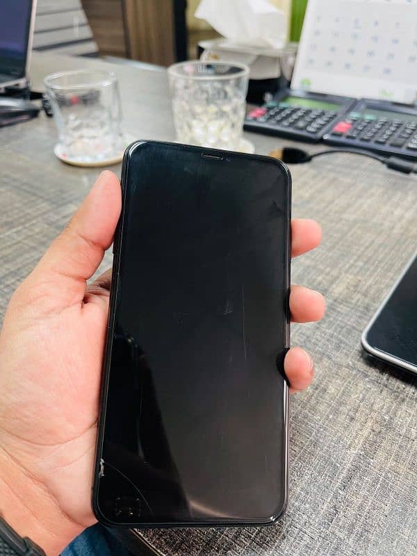 iPhone xs max 10/10 condition 256 Gb 3