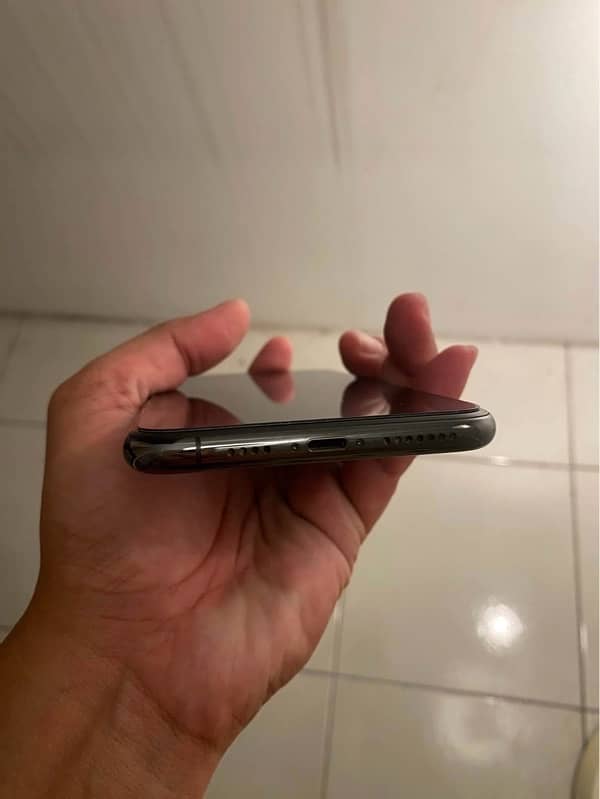 iPhone 11 Pro Max Factory Unlock 64 Gb grey non pta 2