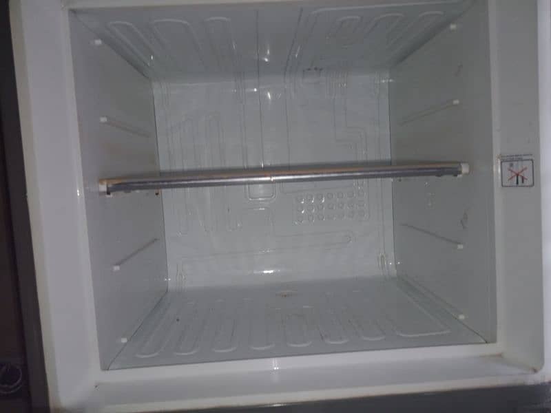 Dawlance refrigerator 1