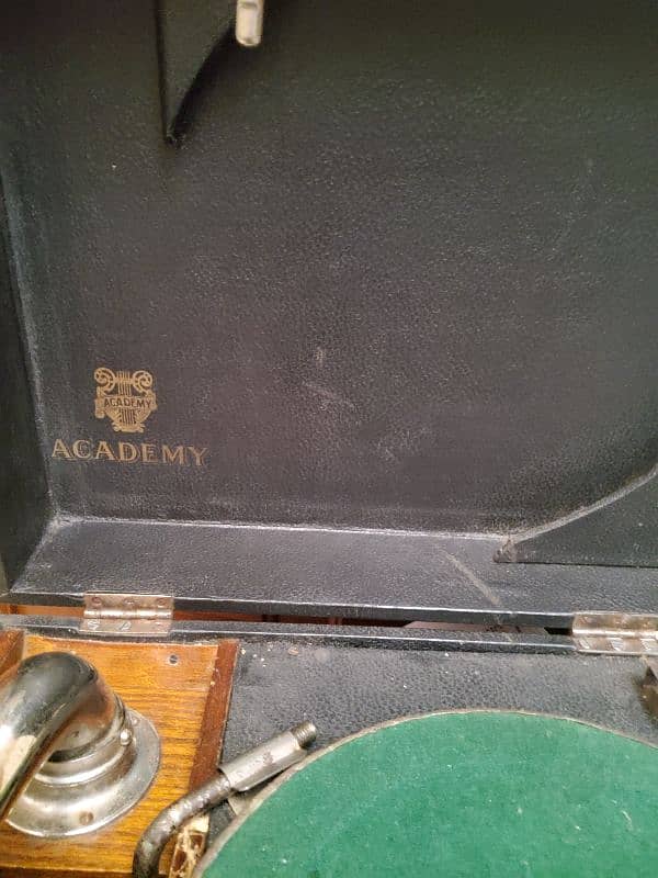 Academy gramophone 0