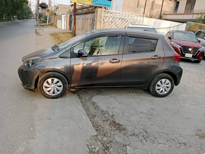 Toyota Vitz 2013 2